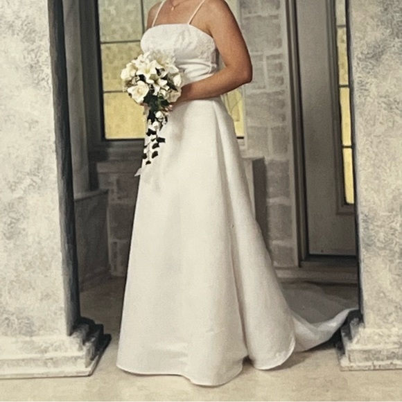 Ginnis Wedding Dress size 8 - Picture 1 of 8